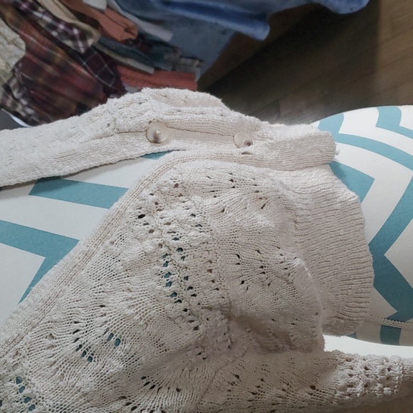 Crop Sweater - Picture 2 of 5